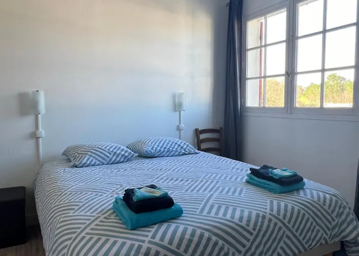 Hotel Restaurant La Tonnelle Mios